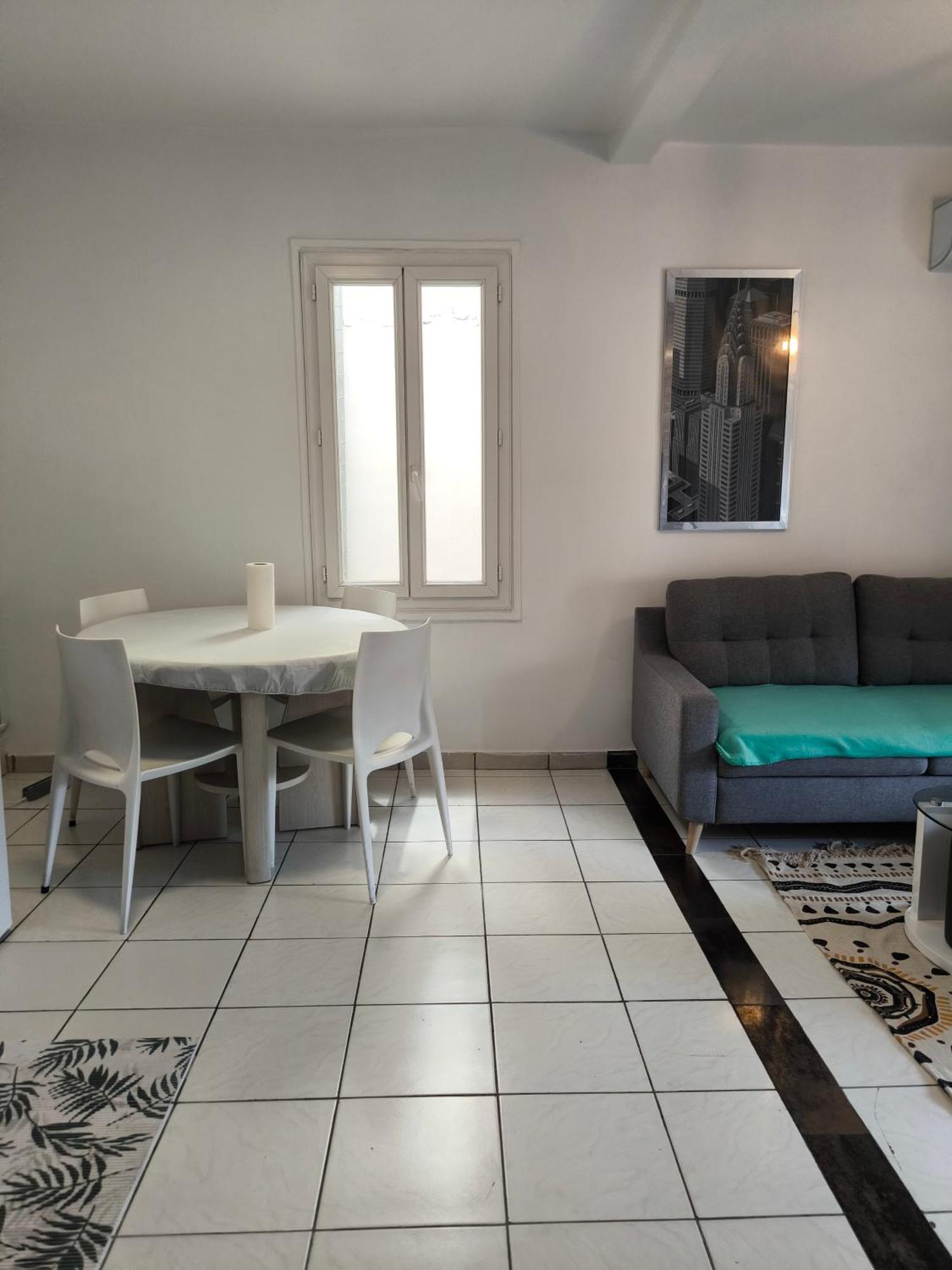 Ferienwohnung F1 200 Metre De La Gare Perpignan Exterior foto