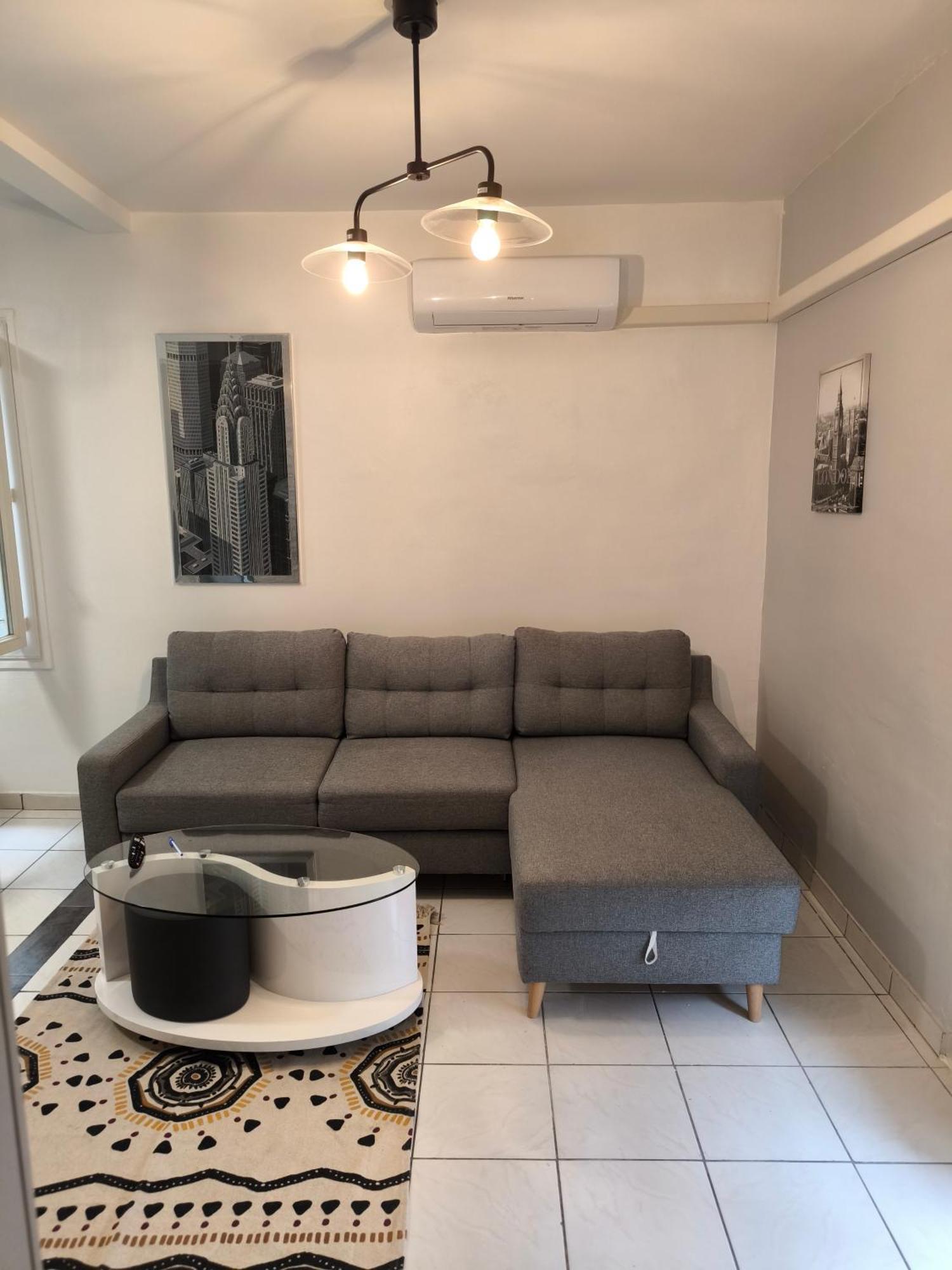 Ferienwohnung F1 200 Metre De La Gare Perpignan Exterior foto