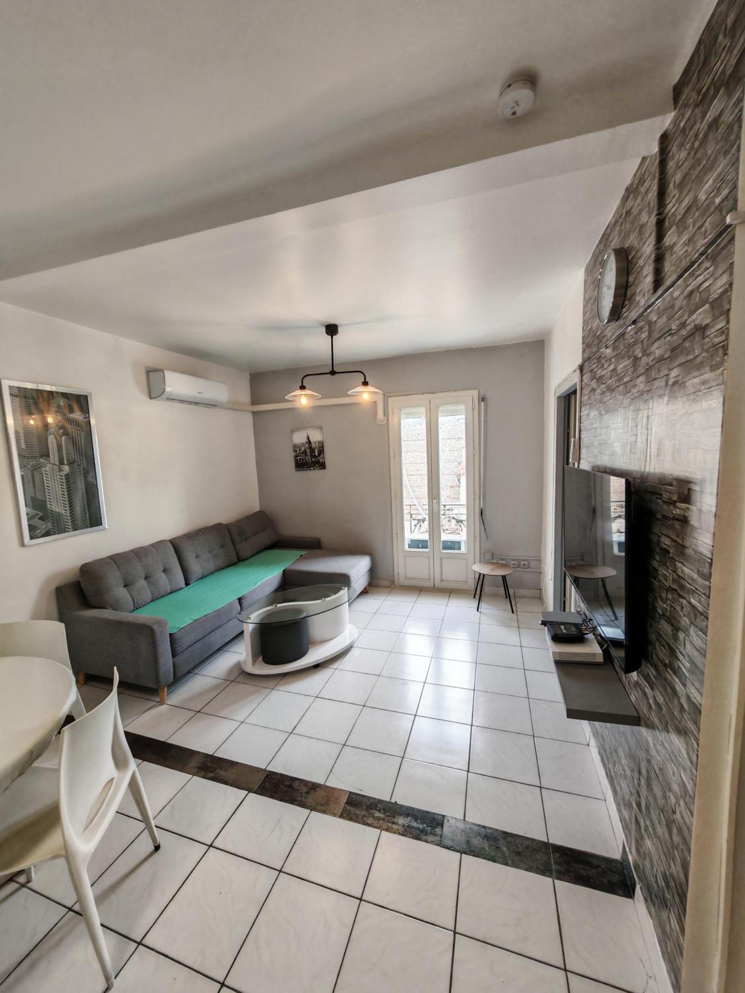 Ferienwohnung F1 200 Metre De La Gare Perpignan Exterior foto
